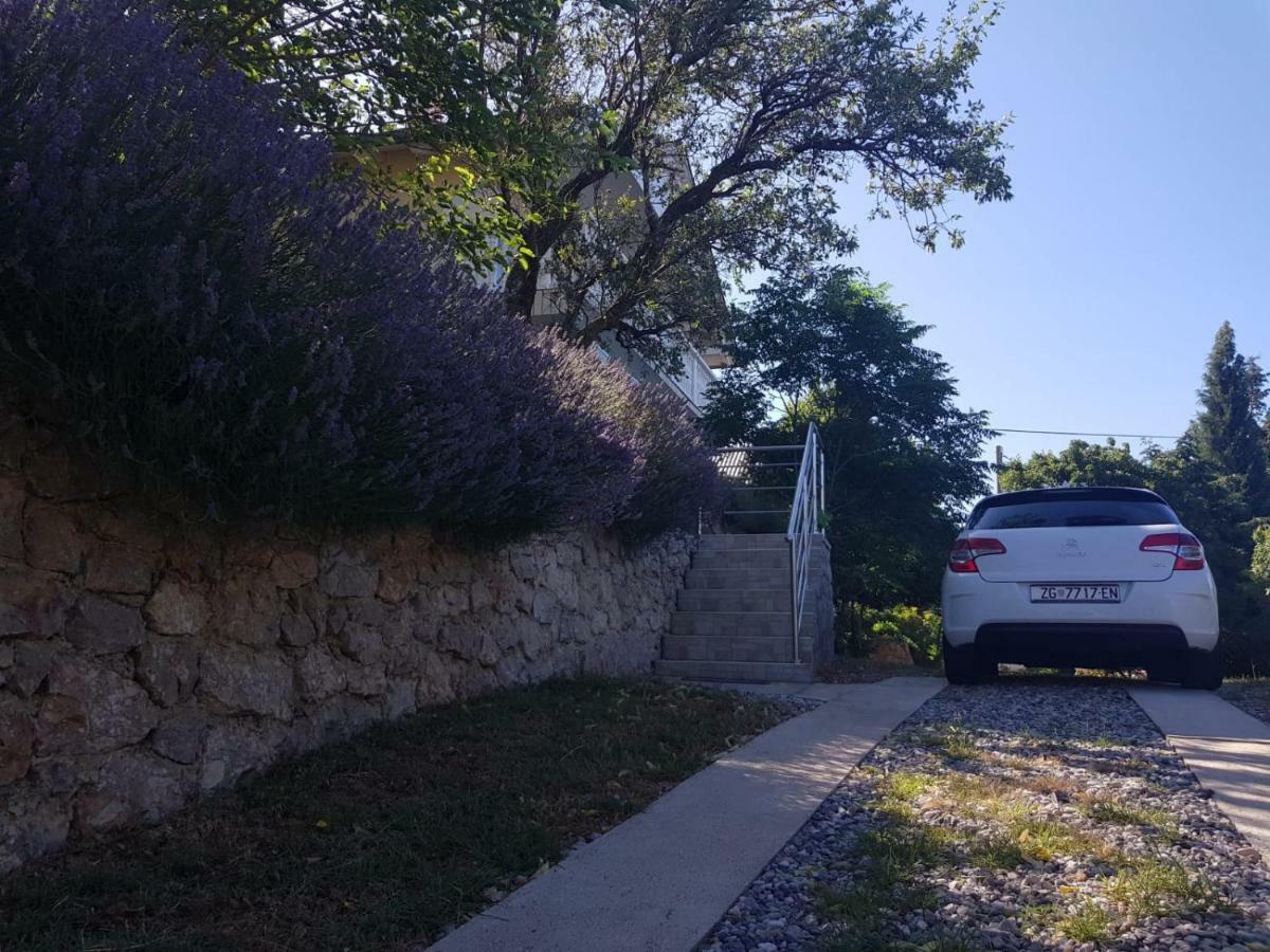 Holiday Home Rudelic Lukovo Šugarje المظهر الخارجي الصورة